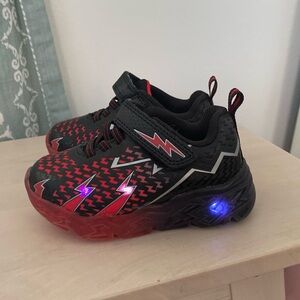 Toddler athletic works Red and Black Light-Up Sneakers 7 velcro